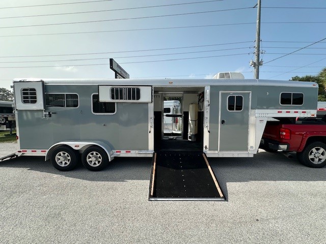 2015 4 Star 2+1 Runabout  3 Horse Straight Load Gooseneck Horse Trailer SOLD!!! 